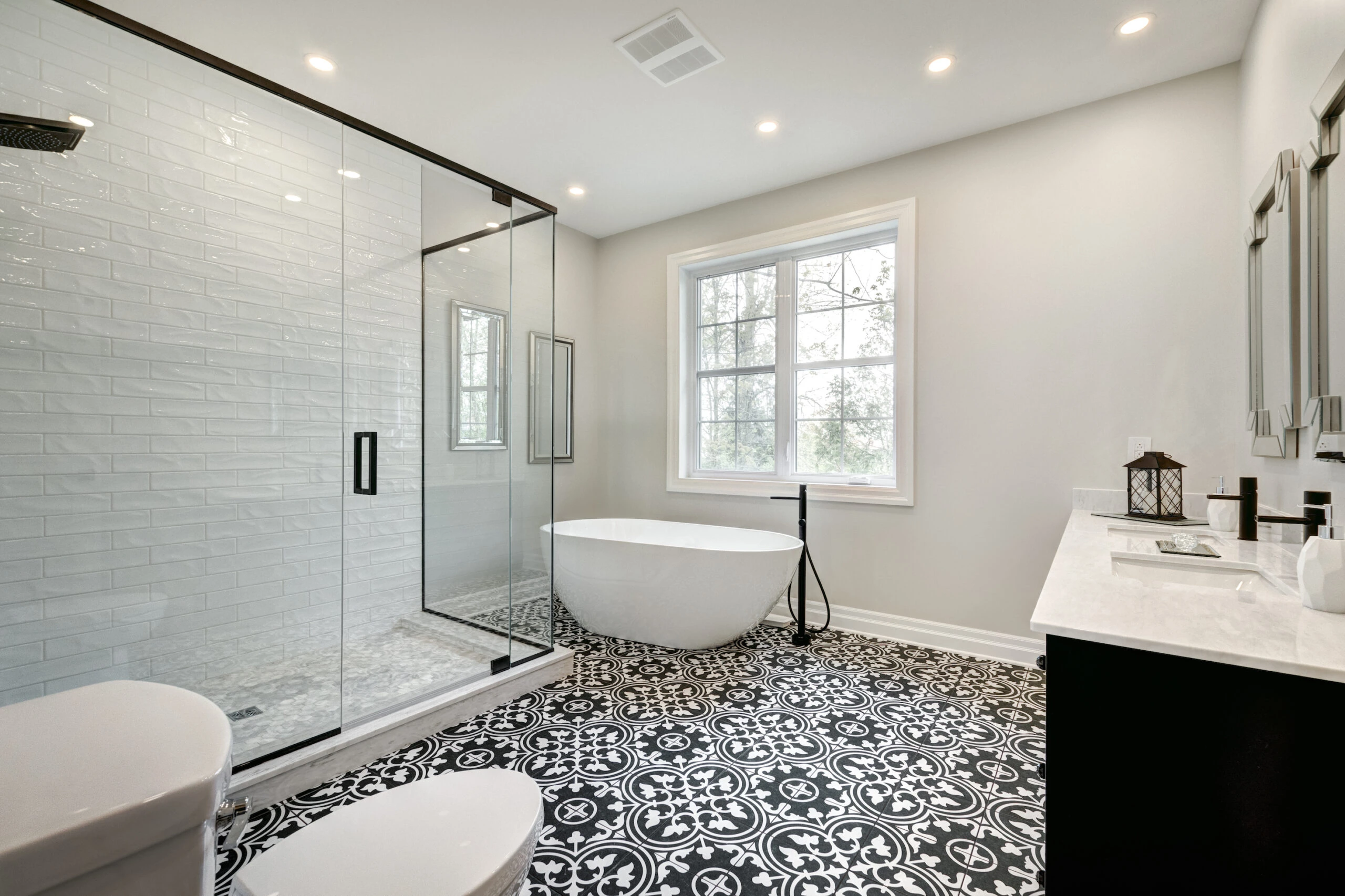 BATHROOM DESIGN · PRIMARY SUITE