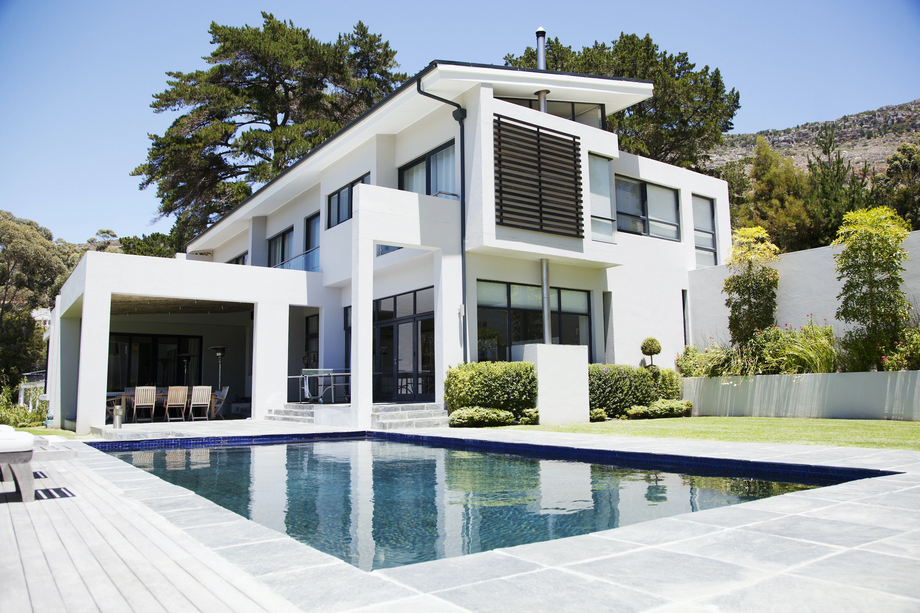 EXTERIOR COATINGS · MODERN HOUSE FINISHES